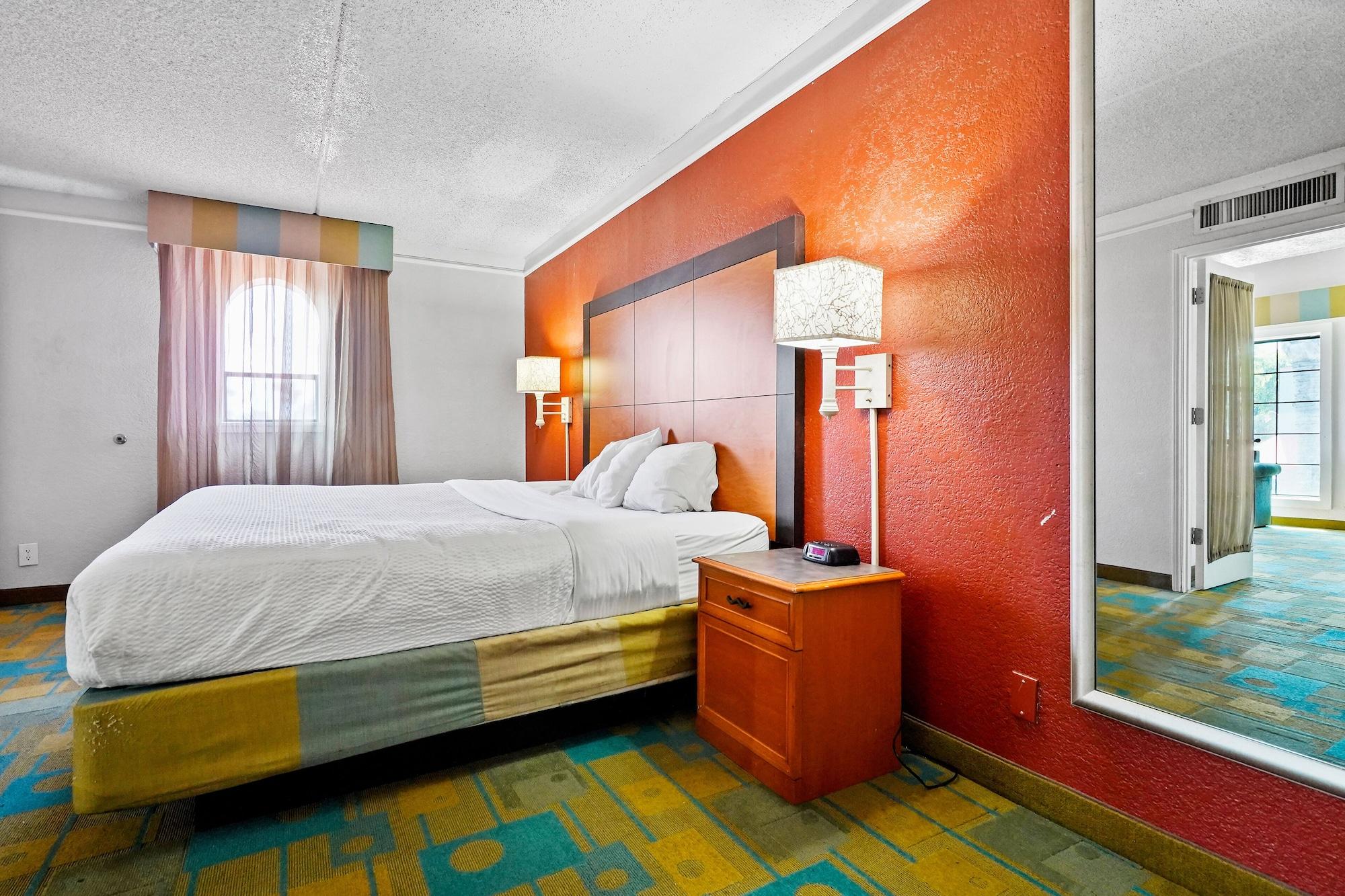 La Quinta Inn By Wyndham Costa Mesa Orange County Extérieur photo